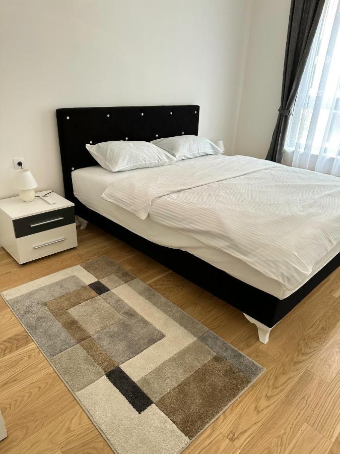 Apartment N&m